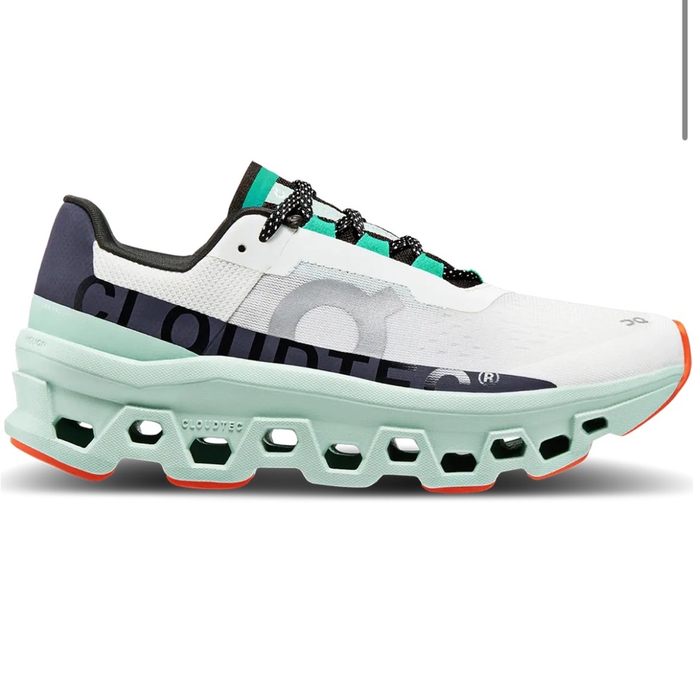 Women’s on cloud sneaker